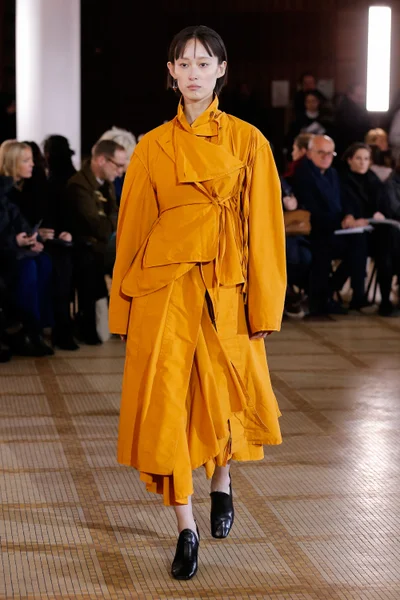 Look 34